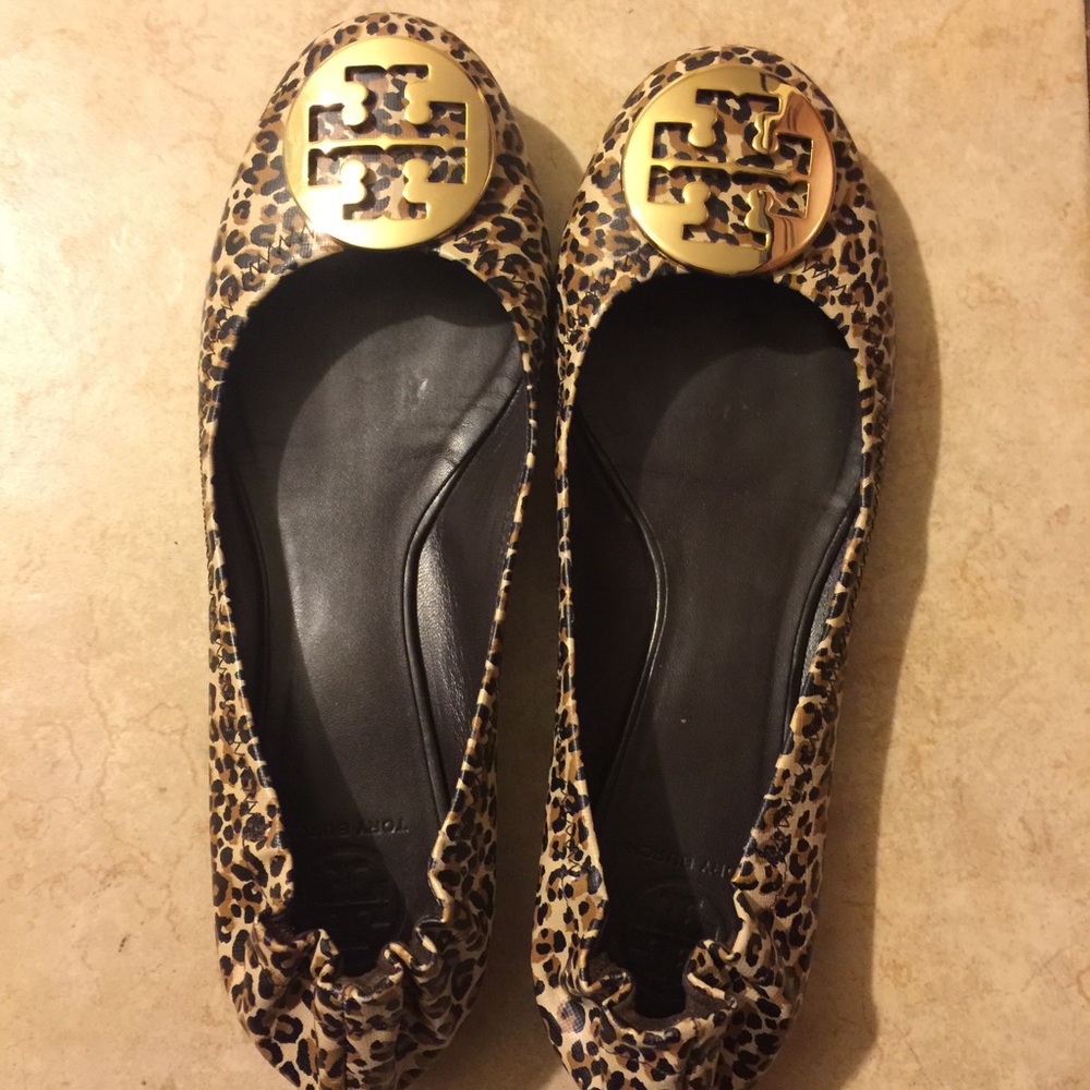 EUC Tory Burch Leopard Reva 9.5